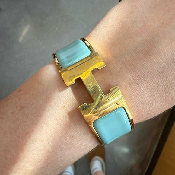 🩷SOLD🩷Hermes PM “Tiffany Blue” Gold Clic Clac - Picture 1 of 2